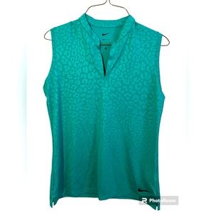 Nike sleeveless women’s golf polo size S